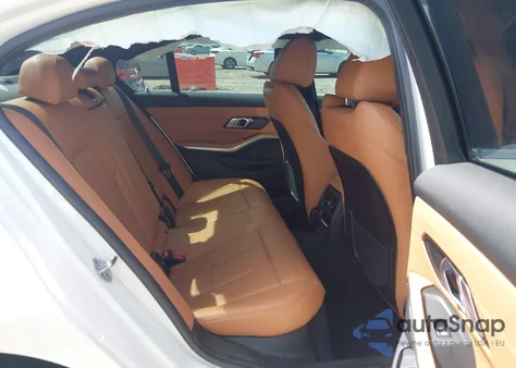 2020 BMW 330I xDrive z USA, uszkodzony, nr VIN 3MW5R7J09L8B29171